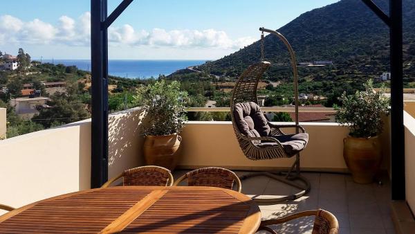 A la foto es mostra l'objecte Sea Flower Villa Bali Crete situat a la ciutat de Vlikhádha.