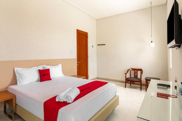 Reddoorz Syariah @ Kebraon - Surabaya