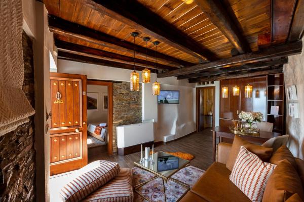 Na fotografii je vidět objekt 1822 Makrinitsa Suites nacházející se ve městě Makrinítsa.