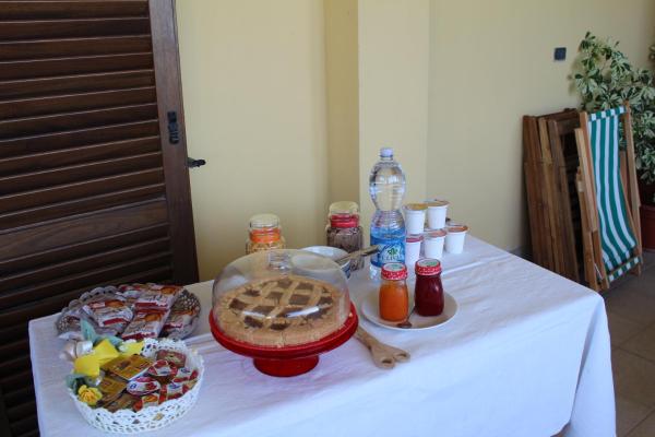 Na fotografii je vidět objekt B&B L'amicizia nacházející se ve městě Zepponami.