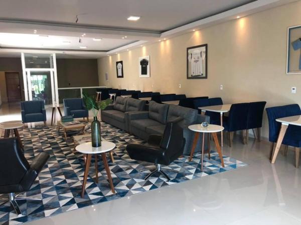 照片显示了位于Fronteira市的Exclusiva Palace Hotel物件。