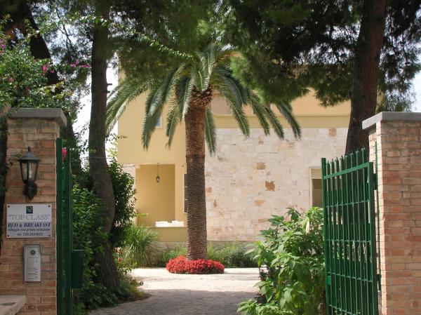A la foto es mostra l'objecte Bed and Breakfast Top Class situat a la ciutat de Bari.