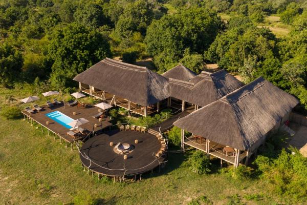 På bildet vises objektet Chikunto Safari Lodge som ligger i byen Kakumbi.