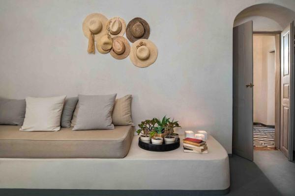 Sandandstone Villa Santorini - Santorini