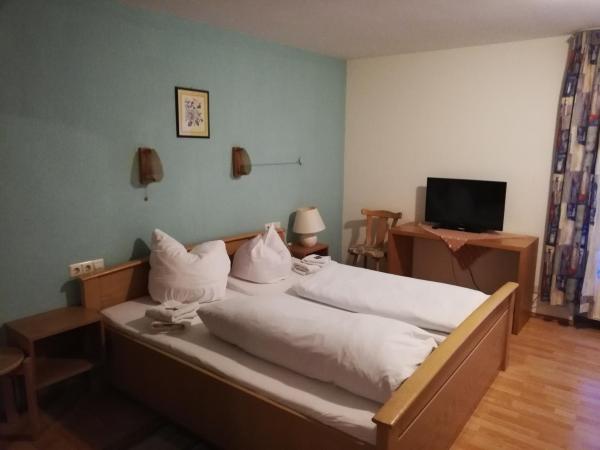 A la foto es mostra l'objecte Hotel Linde situat a la ciutat de Biberach-Ummendorf.
