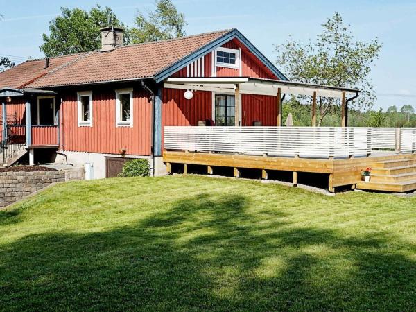 A la foto es mostra l'objecte 5 person holiday home in Edsbruk situat a la ciutat de Edsbruk.