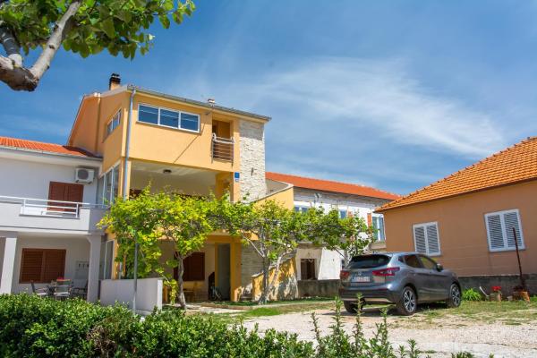 Apartments Nino - Sali
