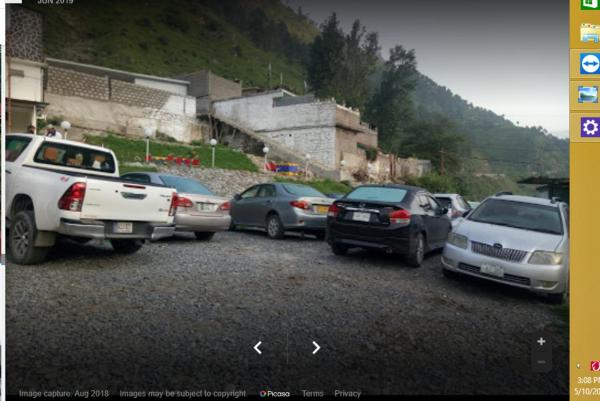 Na zdjęciu widoczny jest obiekt Hotel Shelton Inn położony w mieście Uttar Shisha.