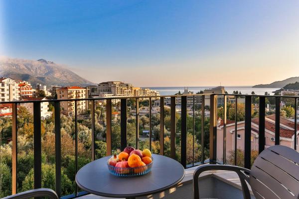 A la foto es mostra l'objecte Hotel Bono situat a la ciutat de Budva.