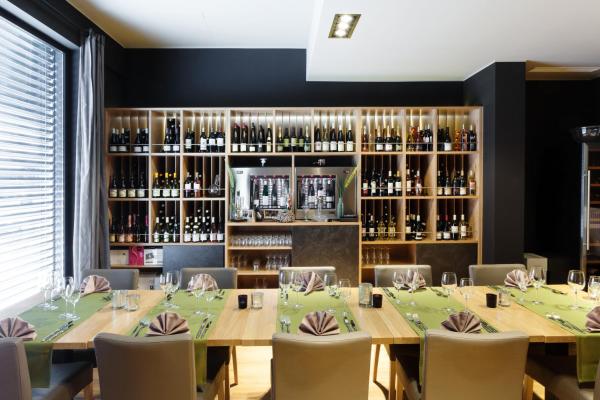 Na zdjęciu widoczny jest obiekt Hotel Martha położony w mieście Beringen.