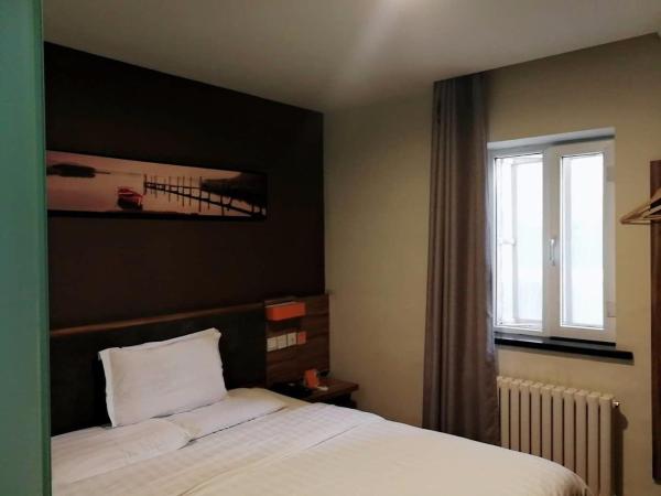 Auf dem Foto ist das Objekt 7Days Premium Harbin Central Street Sophia Church Branch in der Stadt Harbin zu sehen.