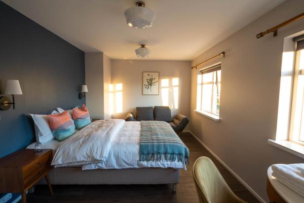 Soti Lodge