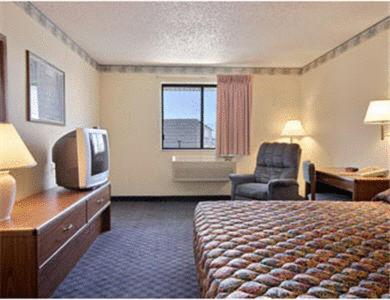 Fotografia 4: Super 8 by Wyndham S Jordan/Sandy/Slc Area
