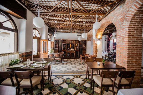 A la foto es mostra l'objecte Hotel Loredano situat a la ciutat de Shkodër.