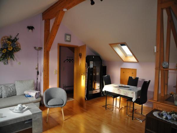 Ferienwohnung Lore - Hopfen