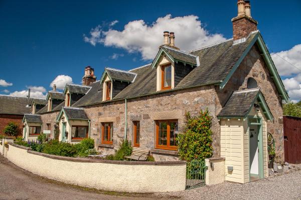 A la foto es mostra l'objecte Rosemount Bothy - Highland Cottage situat a la ciutat de Bridgend.