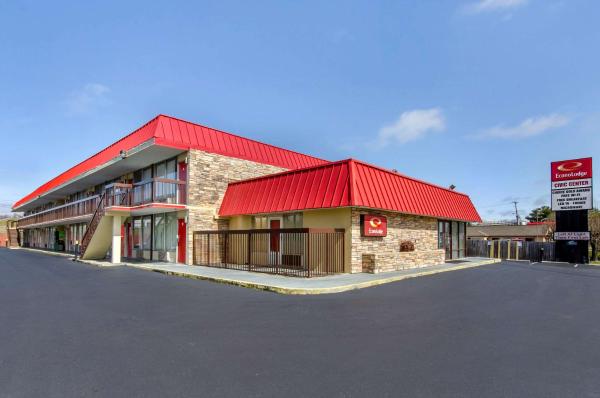 A la foto es mostra l'objecte Econo Lodge Roanoke Civic Center situat a la ciutat de Roanoke.