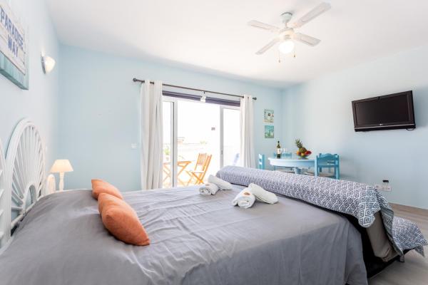 Photo 9 : Mariners (3) - Bright and stylish apartment - 2 minute walk to the beach