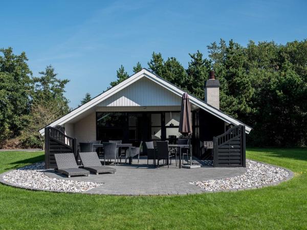 A la foto es mostra l'objecte 6 person holiday home in Blåvand situat a la ciutat de Blåvand.