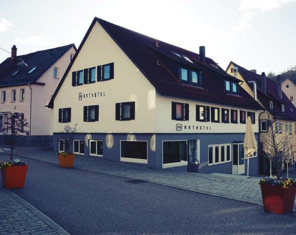 På billedet ses objektet Arthotel Nagold beliggende i byen Ebhausen.