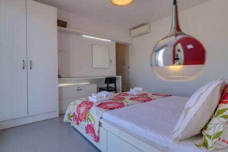 Fotografia 6: Studio with private terrace and view of Acropolis!
