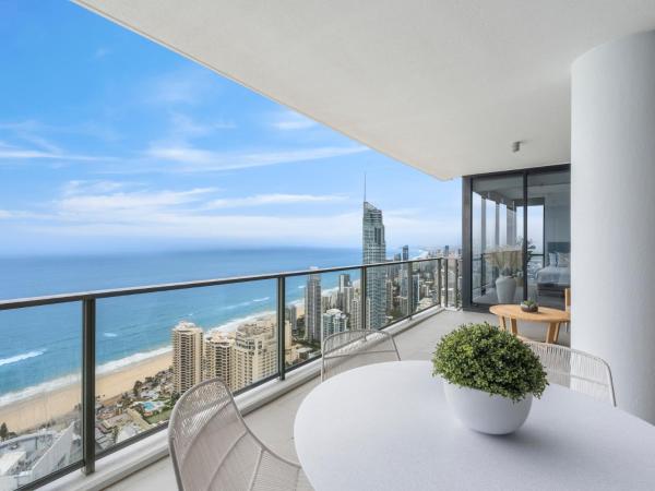 Zdjęcie 1: Circle on Cavill - Hosted by Gold Coast Luxury Resorts