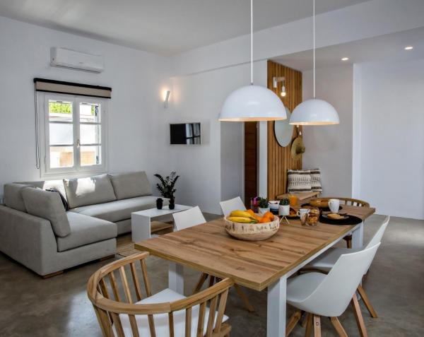 Nella foto è visibile l'oggetto family home situato nella città di Perástra.
