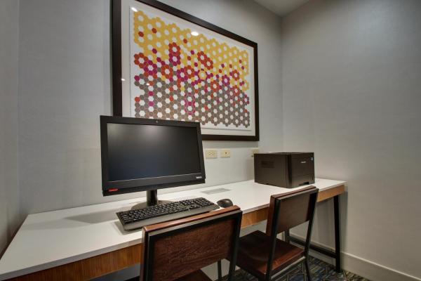 Holiday Inn Express Hotel & Suites Morris By Ihg - Morris, IL