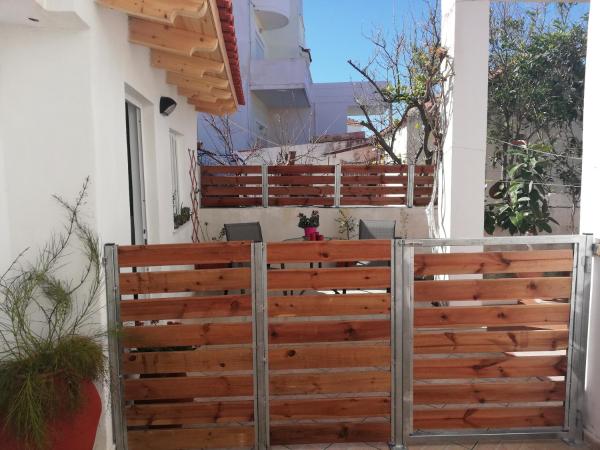 Foto 8: Small Studio with Yard