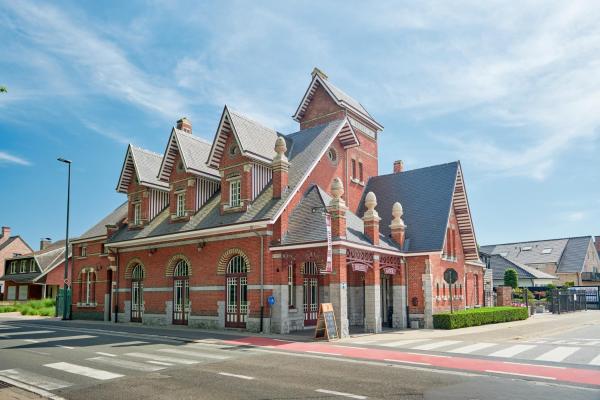 На фото показан объект De Statie, расположенный в городе Westmalle.