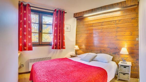 The photo shows the Tovassiere - Apt B115 - BO Immobilier- Châtel Multipass Été 2026 en option au tarif de 4euros par jour et par personne located in the city of Châtel.