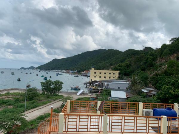 写真にはNam Du市にあるNha Nghi Ty Hoa Nam Duが写っています。