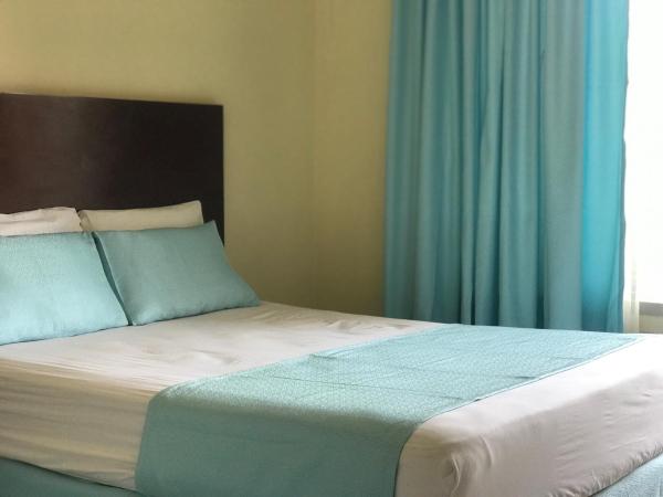 Op de foto is het object Hotel Viru Viru II te zien, gelegen in de stad Huarapucú.