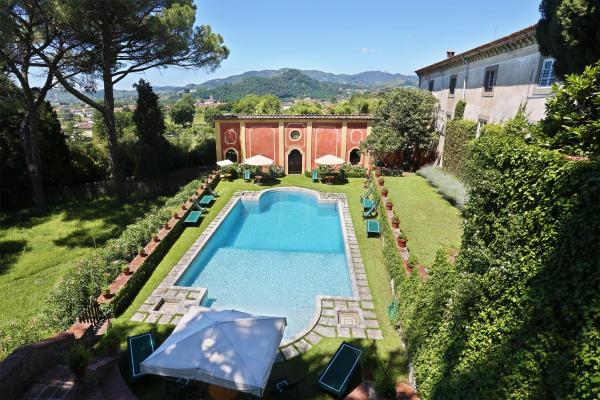 Nella foto è visibile l'oggetto Villa Luisa situato nella città di Marlia.