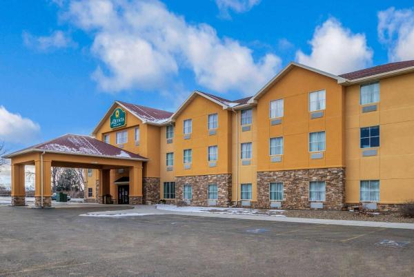 På billedet ses objektet La Quinta Inn & Suites Casino and Bar by Wyndham Glendive beliggende i byen Glendive.
