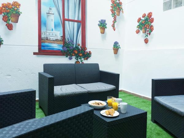 Na zdjęciu widoczny jest obiekt DL Patio Málaga położony w mieście Malaga.