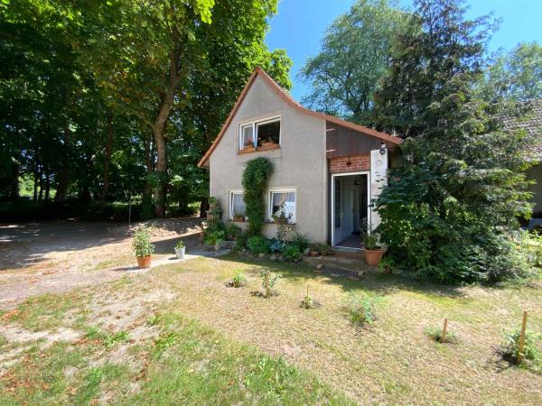 Na zdjęciu widoczny jest obiekt Ferienwohnung Scheffler położony w mieście Glowitz.