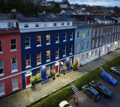 På billedet ses objektet Sheilas Tourist Hostel beliggende i byen Cork.