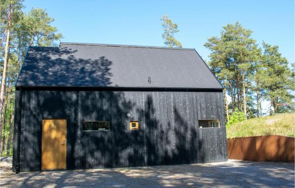 A la foto es mostra l'objecte Lovely Home In Borrby With Kitchen situat a la ciutat de Borrby.