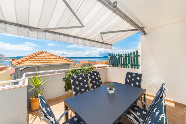 A la foto es mostra l'objecte Apartmani Kala situat a la ciutat de Podgora.