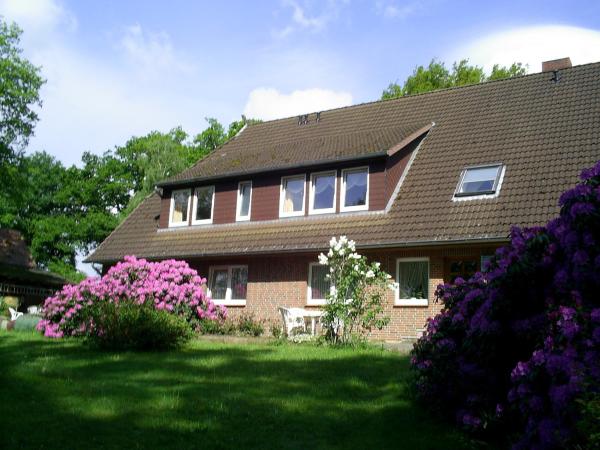 Na fotografii je vidět objekt Rhododendronhof nacházející se ve městě Behringen.