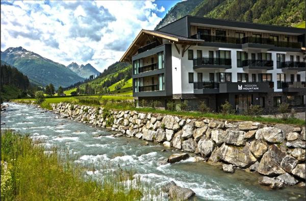 Na fotografii je vidět objekt Hotel Modern Mountain nacházející se ve městě Ischgl.