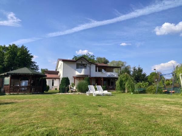 A la foto es mostra l'objecte Villa Kliment situat a la ciutat de Ohrid.