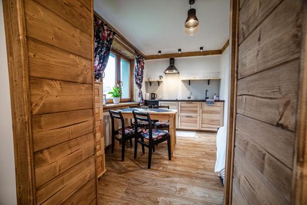 Na foto é possível ver o objeto Apartament Stary Mlyn localizado na cidade de Zakopane.