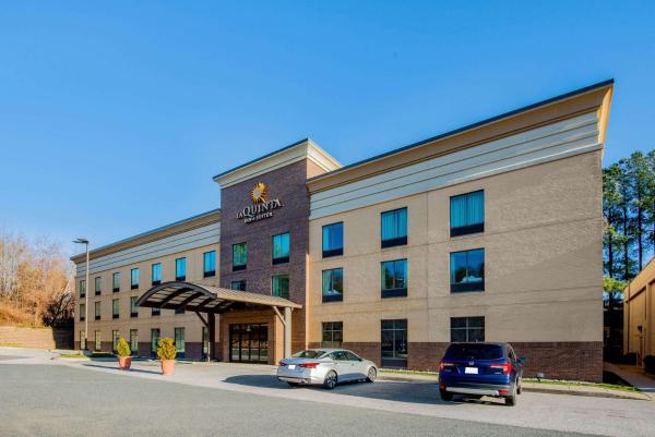 A la foto es mostra l'objecte La Quinta Inn & Suites Bel Air I-95 Exit 77A situat a la ciutat de Fallston.