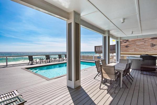 Fotografia 3: Making Waves - Huge Heated Beachfront Pool & Hot Tub! Best In Pcb!