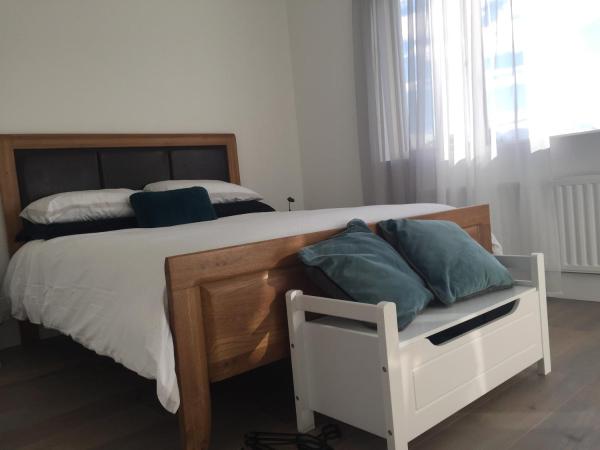 A la foto es mostra l'objecte Carrick-on-Shannon Guest House situat a la ciutat de Cootehall.