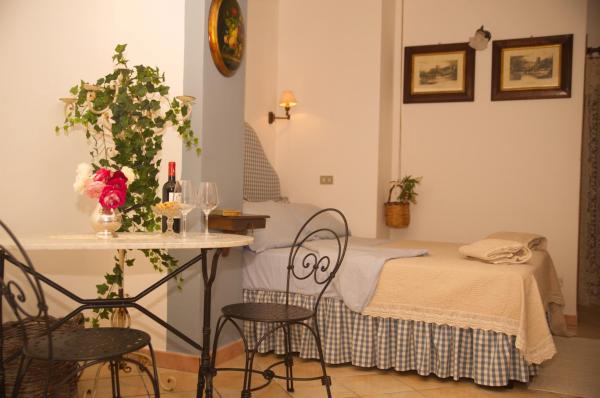 A la foto es mostra l'objecte B&B del Giglio situat a la ciutat de Cefalù.