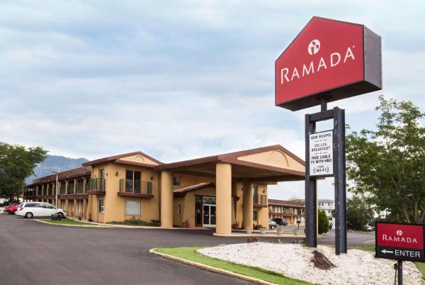 A la foto es mostra l'objecte Ramada by Wyndham Flagstaff East situat a la ciutat de Flagstaff.
