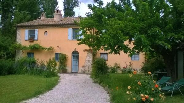 Auf dem Foto ist das Objekt casa dei ciliegi Appartamento primo piano con spazio verde esclusivo in der Stadt Fratte Rosa zu sehen.